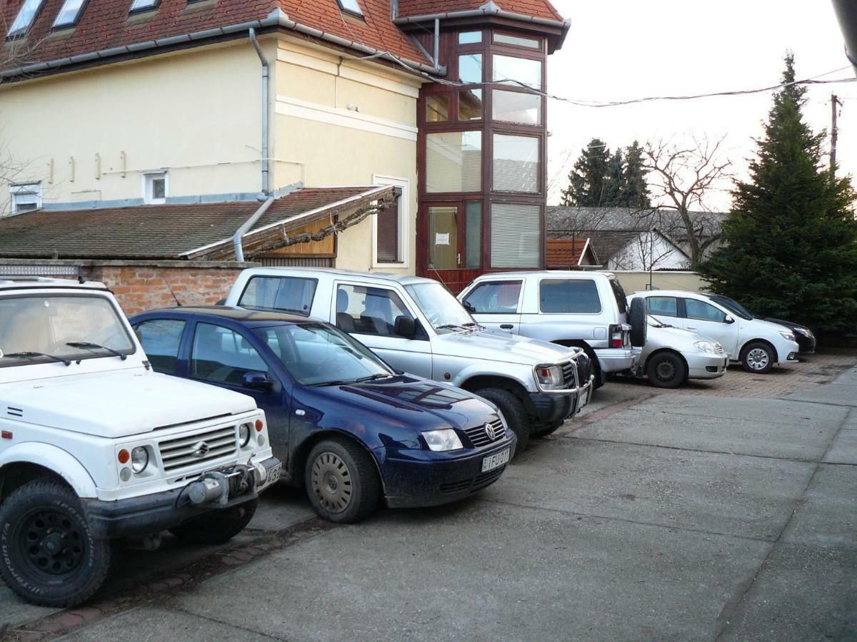 Mo-Ha Panzió Torokszentmiklos Exterior foto